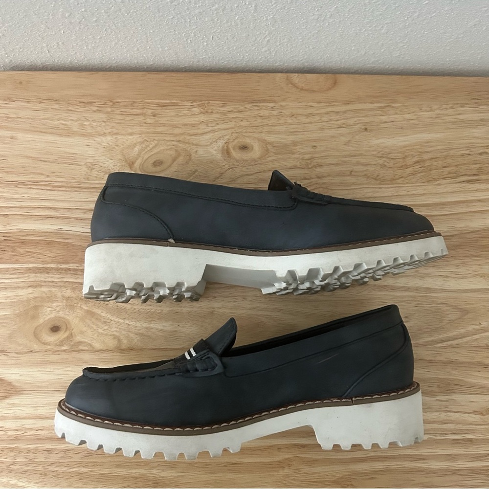 Nautica Navy and White Loafers - Picture 8 of 15